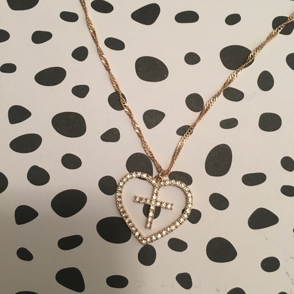 PrettyLittleThing Jewelry - Diamanté Heart Cross Necklace